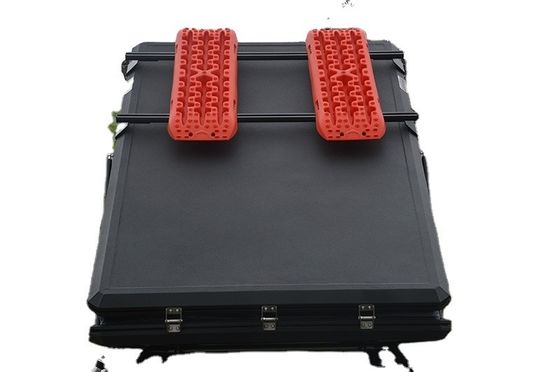 アレクサンダー 126H キャンピングテントのためのTトラック屋根ラック 1976-1991